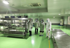 看包拆上的出产日期、保质期和出产厂家等消息